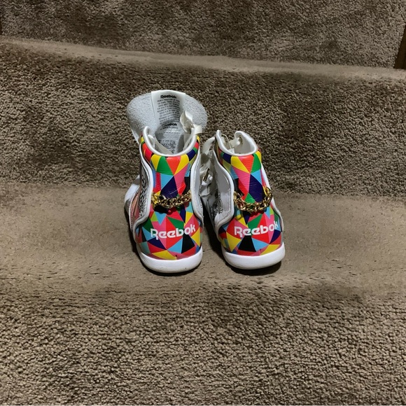 Reebok womens sneaker Sz 10. Worn twice. $55 - Picture 2 of 7